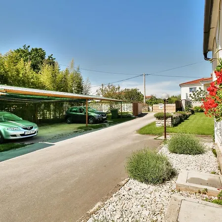 Paradinovic Penzion Zambratija (Istria)